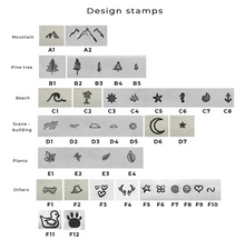 Cargar imagen en el visor de la galería, Keychain simple "Dog Mom"