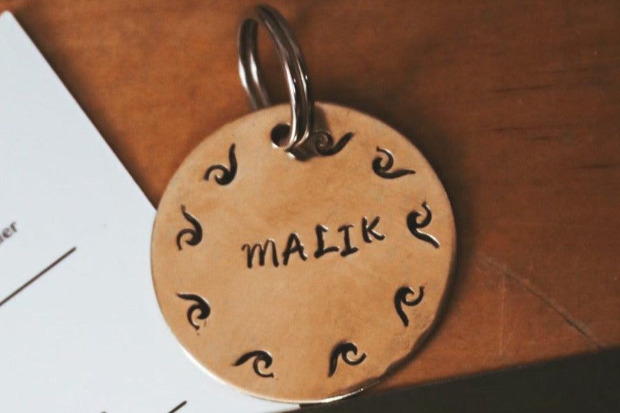 Malik Tag | Plaquita Personalizada para tu Mascota – WildPawsMX
