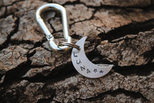 Cargar imagen en el visor de la galería, Luna Tag
