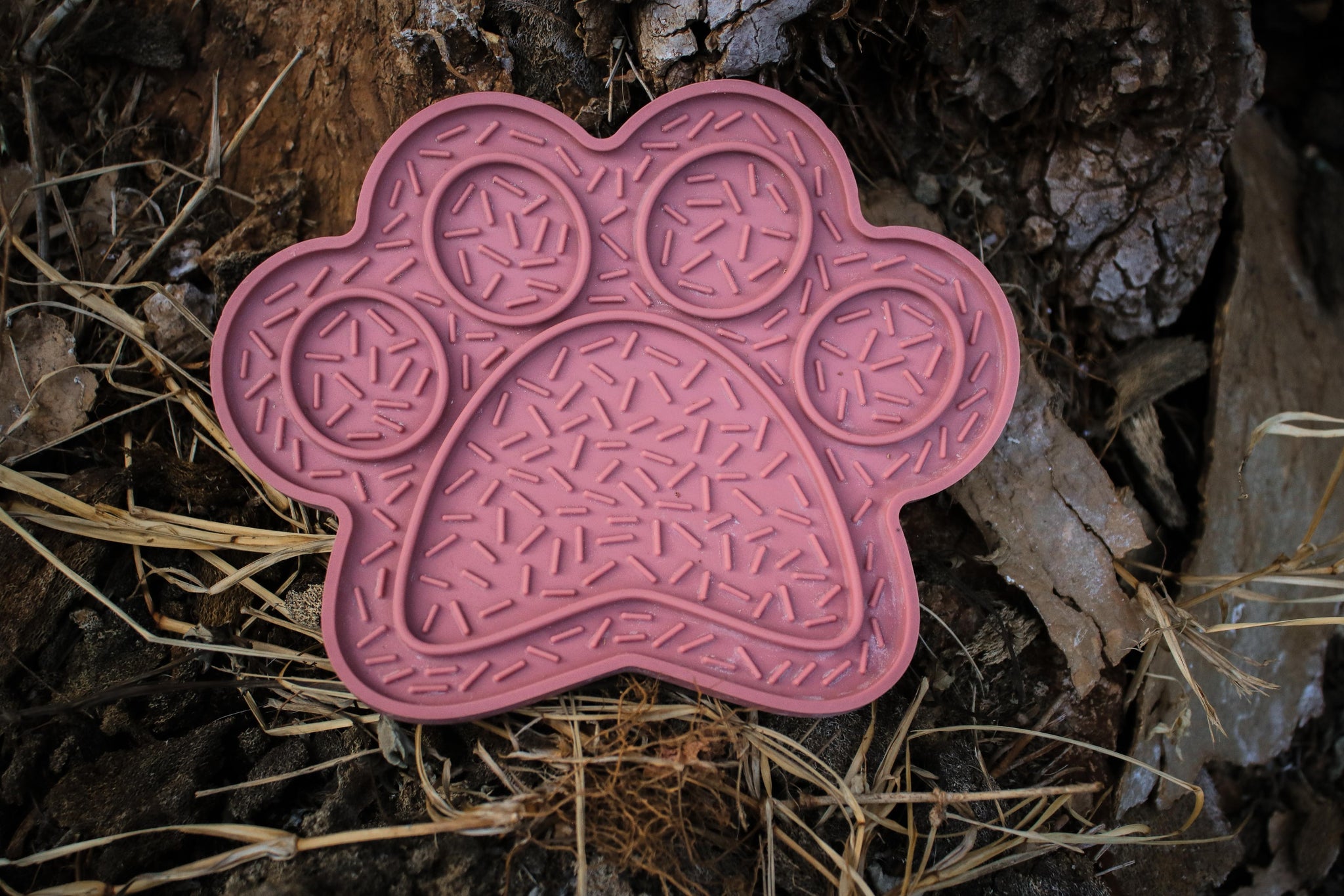 Lick mat en forma de huella